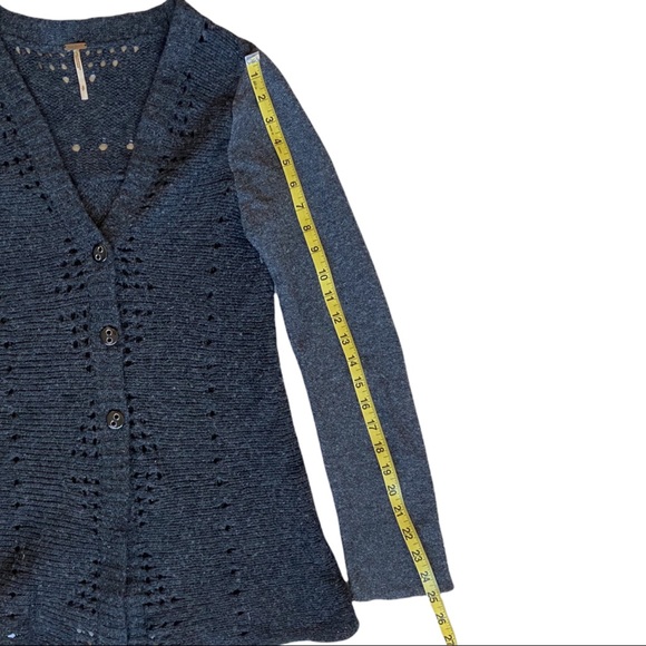 Free People Wool Knit Cardigan Gray Sweater Size S Boho Hippie Urban Fall - Picture 5 of 8